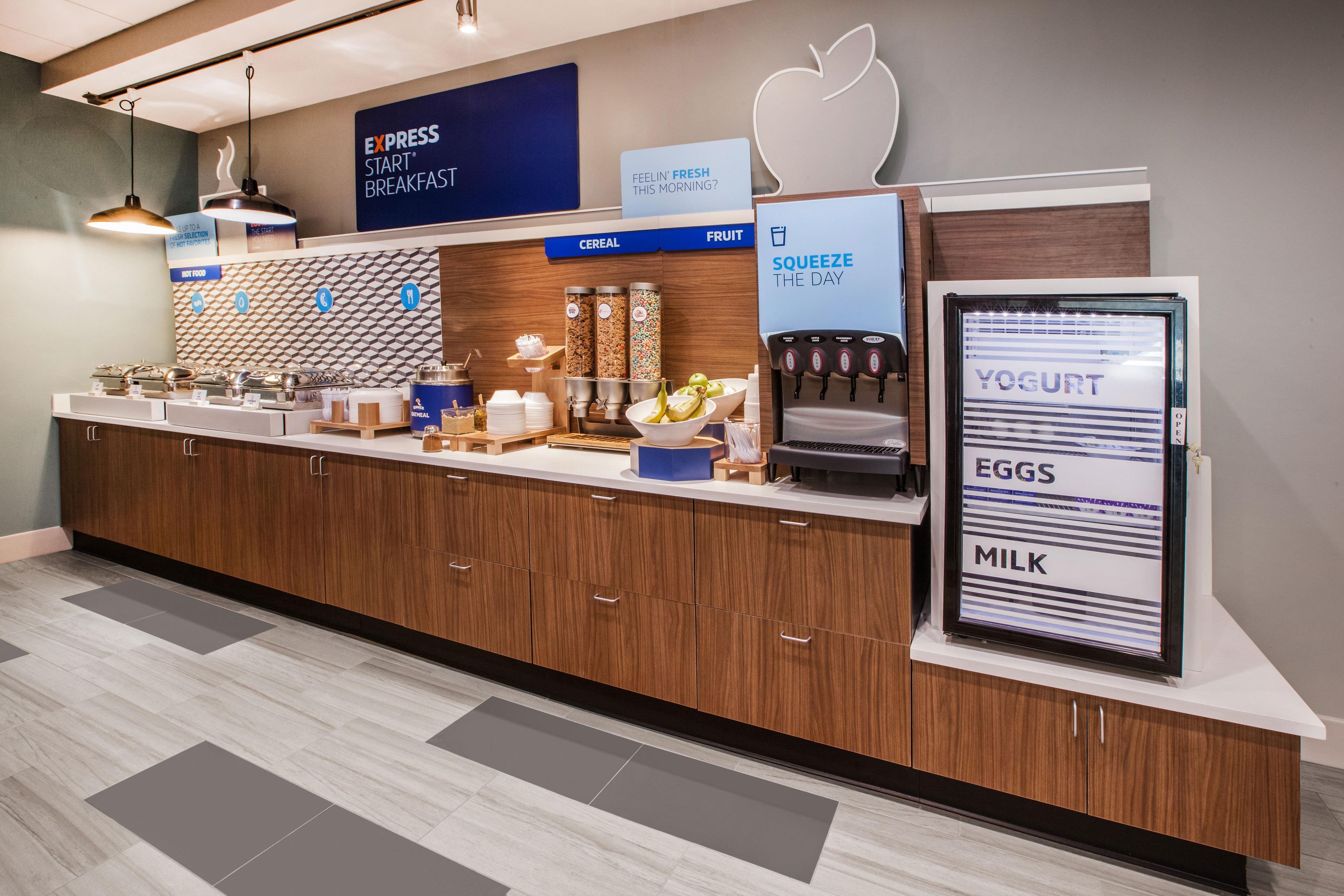 Holiday Inn Express Hotel & Suites Jacksonville Airport By Ihg Exterior photo